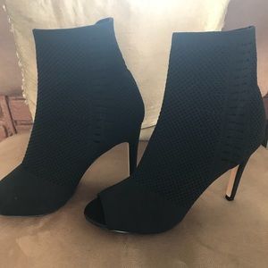 Express Shoes Size 8